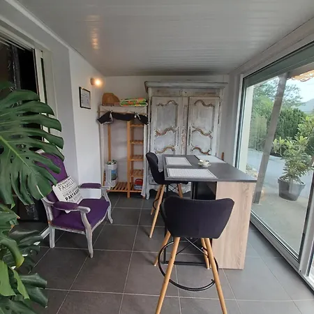 T1 Cosy 